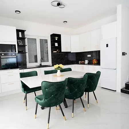 Villa Domino