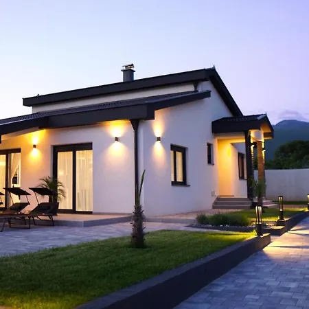 Domino Mostar